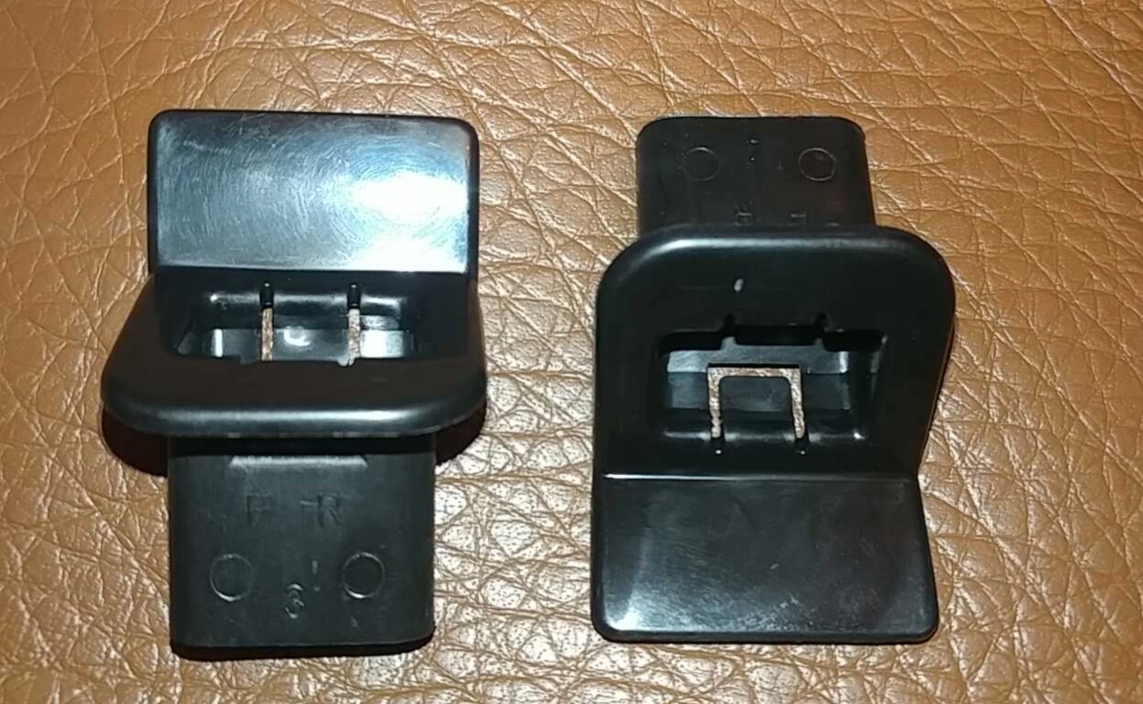 Lexus ES300/330  2001-06 Holder,rear seat back (2pcs) - $25.28
