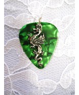 NEW DEEP GREEN ROCKER GUITAR PICK w CLASSIC DRAGON CHARM PENDANT ADJ NEC... - €4,28 EUR NEW DEEP GREEN ROCKER GUITAR PICK w CLASSIC DRAGON CHARM PENDANT ADJ NEC... - €4,28 EUR