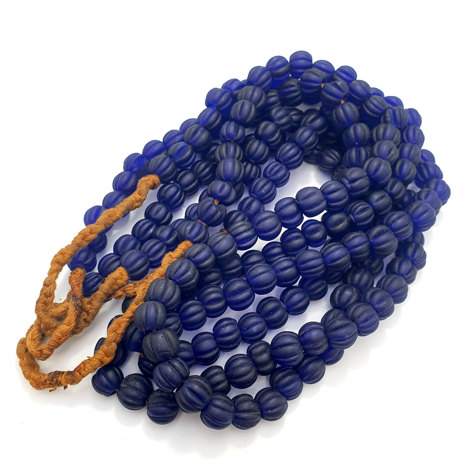 BELLE PLAGE DE PERLES ANCIENNES AFRICAINES bleu cobalt vintage Item image 6