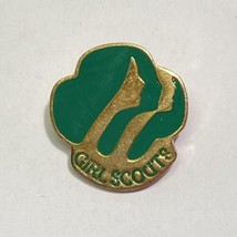 Girl Scouts of America Gold Tone Green Enamel Membership Pin 1980 GSUSA Vintage - £7.69 GBP