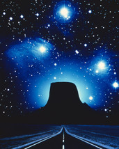 Close Encounters of the Third Kind UFO&#39;s over Devil&#39;s Tower 8x10 Photo - £5.97 GBP