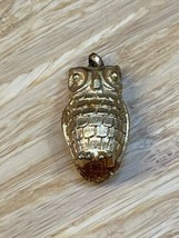 Vintage Avon Gold Tone Miniature Owl Pendant Fashion Jewelry KG JD - £7.91 GBP