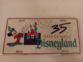 35 Years Of Magic Disneyland Metal Novelty Vanity Plate Walt Disney Collectible  - £11.98 GBP