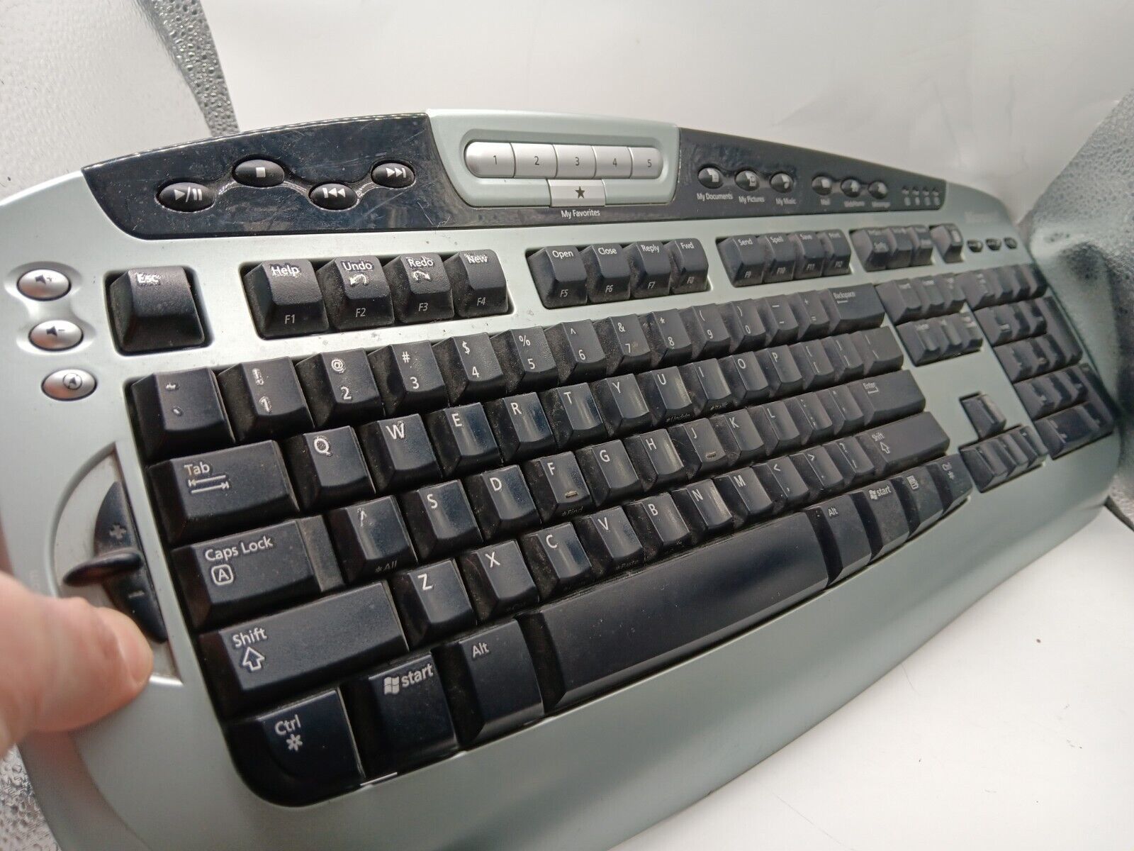 Microsoft Digital Media Pro Keyboard KC0405 Keyboards & Keypads