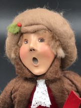 1998 Byers&#39; Choice Carolers Man Brown Suit w/Christmas Pine Cone Bouquet #31/100 - £40.44 GBP