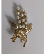 Vintage Signed TRIFARI Crown Goldtone Faux Pearls BRANCH Shape Pin Brooc... - $589.25 MXN