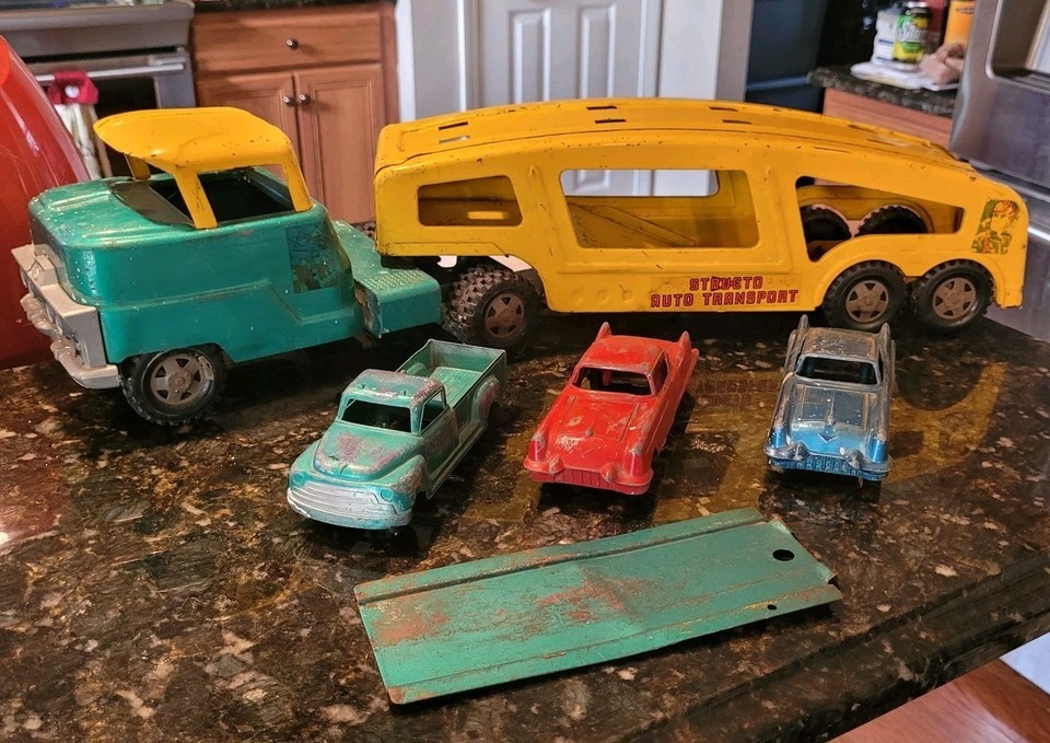 Vintage 1960s 24&quot; Structo Auto Transport Car Carrier w/ 3 Cars &amp; Ramp AL-89 - $249.95