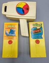 VTG 1973 Fisher-Price Movie Viewer #460 with 2 Sesame Street Cartridges - £29.89 GBP