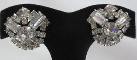 Stunning Vtg Rhinestone Prong Set Silver Tone Clip on Earrings X Sparkly - £19.65 GBP