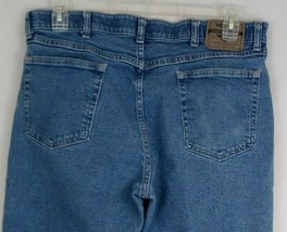 Wrangler Men's Regular Fit Boot Cut Medium Wash Jeans Size 36x29 - $19.39
