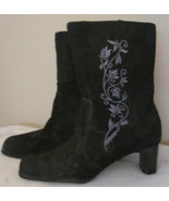 Women’s White Mountain Black Boots Size 11W Lauren 4595 Side Zip w/ Embr... - $42.56