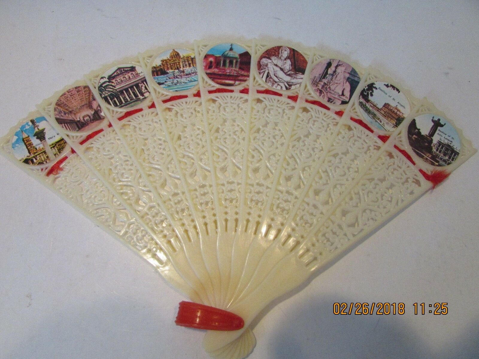 VTG SOUVENIER PERSONAL PIERCED HAND FAN ITALY FEATURING BASILLICA&#39;S &amp; SC... - $5.89