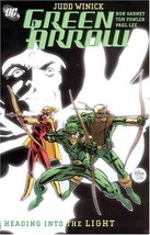 Green Arrow: Heading into the Light (Vol. 7) [Paperback] Judd Winick; J. Calafio - £31.57 GBP