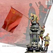 1/35 Scale 120mm WWII Berlin “WarFront” 3 Soldiers diorama No Flag Unassembled - £19.98 GBP