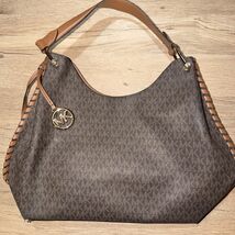 USED: MICHAEL KORS JOAN LARGE SLOUCHY SHOULDER HOBO BAG MK SIGNATURE BROWN - $121.76