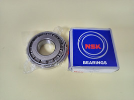 NSK HR30306J Tapered Roller Bearings 11-06 New - £29.32 GBP