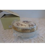 MIKASA FINE PORCELAIN HOLIDAY ELEGANCE HOLLY COVERED BOX TRINKETS  NEW I... - $9.85