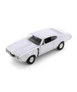 1968 Oldsmobile 442 1/24 Scale Diecast Metal Model by Welly - WHITE - $29.69