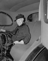 Former First Lady Nellie Taft leaves White House after visiting FDR Phot... - $8.81+
