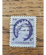 Canada Stamp Queen Elizabeth II 4c Used Wave Cancel 340 - $31.00 MXN