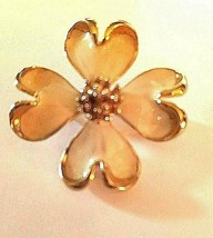 Vintage Gold Tone Dogwood Flower Brooch 1 And 1/4&quot; - £12.78 GBP