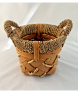 SMALL WOVEN  BASKET WITH HANDLE Jute Accent Around Top &amp; Handles Well Made - £9.71 GBP