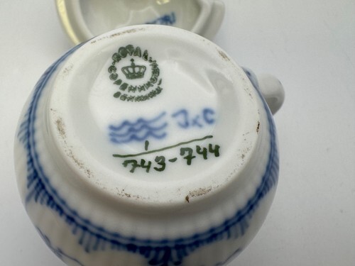 Royal Copenhagen BLUE FLUTED Half Lace Mustard Jar #743 #744 Item image 7