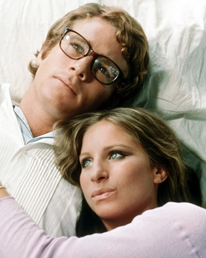 Barbra Streisand Ryan O'neal Whats Up Doc? lying in bed 16x20 Poster