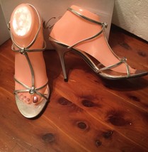 Wild Rose Misty 61 Size 9 Open Toe Sling Back Sandals Silver Metallic 4.5” Heel - £7.11 GBP