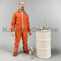 Mezco Toys Breaking Bad Walter White in Orange Hazmat Suit 6 Inch Figure Statue - £55.03 GBP