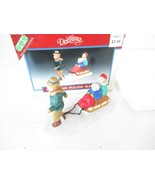 LEMAX 53141 DICKENSVALE VILLAGE ACCESSORY PULLING SLEIGH  LotD - $168.10 MXN
