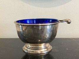 Vintage Redlich &amp; Co Sterling Nut Bowl with Cobalt Blue Glass Liner 116 Grams - £76.62 GBP