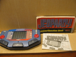 Tiger Electronics 1995 JEOPARDY! Electronic Handheld Game w/ Manual - £14.46 GBP