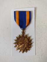 AIR MEDAL FULL SIZE FROM PRIVATE COLLECTION CONSIGNMENT - $13.86