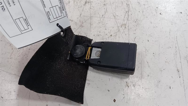Hyundai Veloster Seat Belt Buckle Latch Left Driver Rear Back  2012 2013... - $24.84