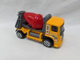 Matchbox 2006 Yellow Red Cement Mixer Toy Car 2 1/2" - $13.86