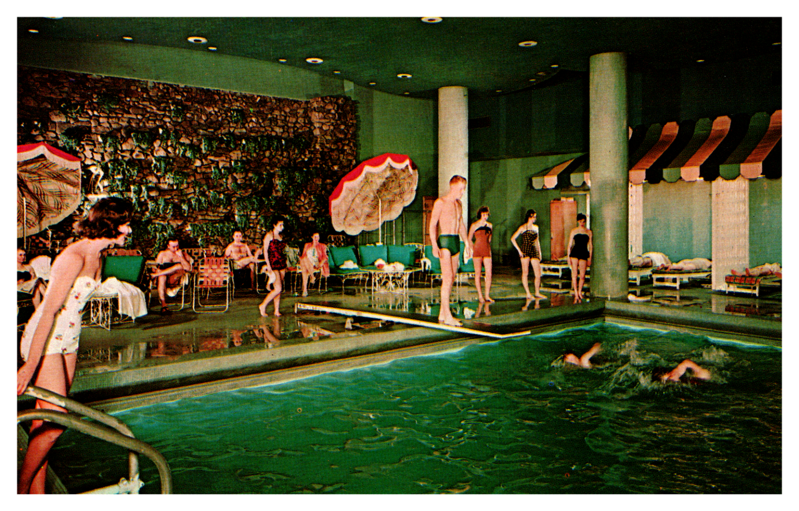 Primary image for Concord Hotel Kiamesha New York Sport Resort Pool Postcard Unposted