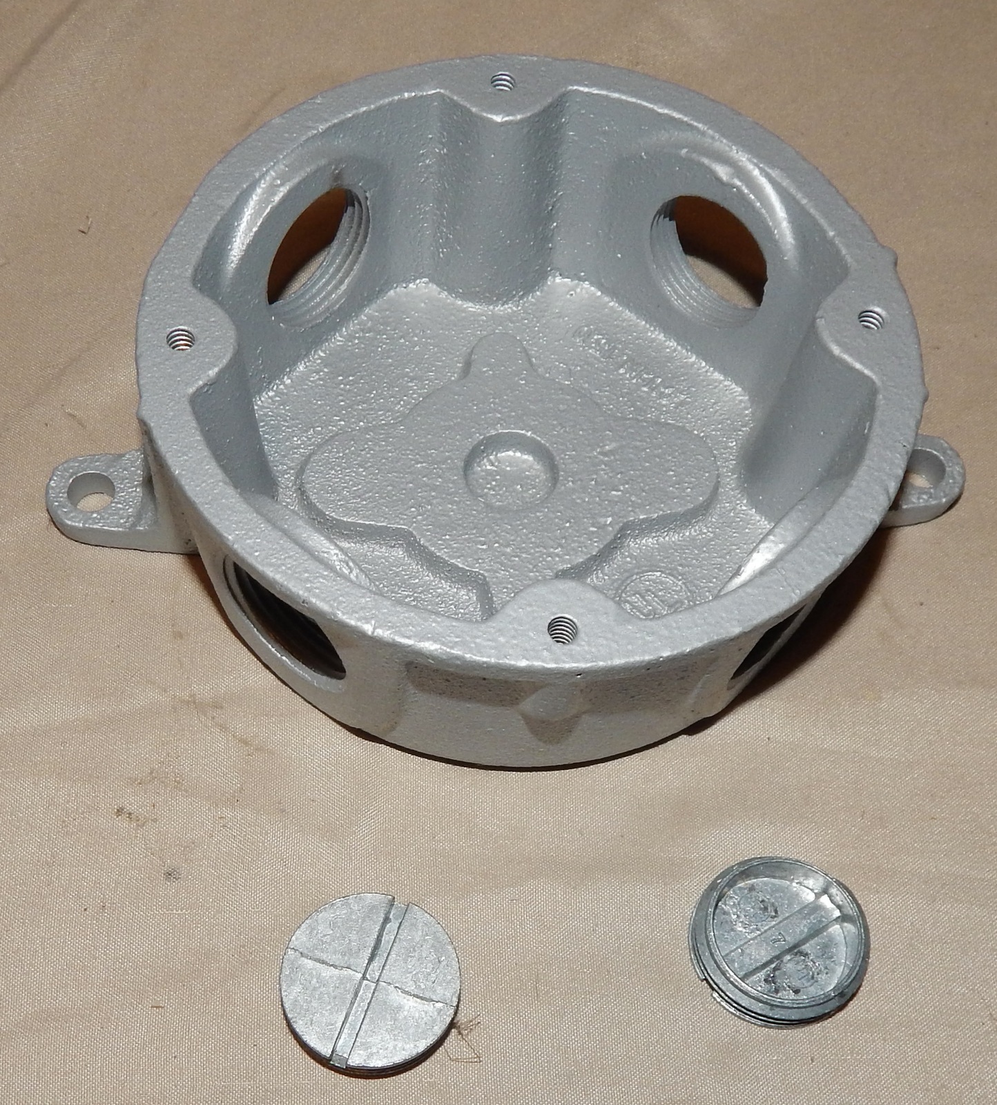 Appleton Type JB Unilet Conduit Outlet Box 4 1/2&quot; Round 4 1&quot; Outlet Hole... - $31.99