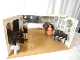 Battat Lori Love to Dance Ballet Studio with Working Piano &amp; Lights + 3 Dolls - £55.79 GBP