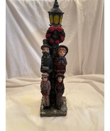 Multicolor 12&quot; Village Family of 4 CAROLING By Lamp Post Figurine - $319.88 MXN