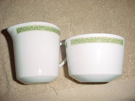 CORNING CENTURA LYNWOOD GREEN FLORAL CREAMER &amp; OPEN SUGAR BOWL FREE USA ... - $18.69