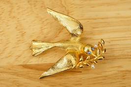 Vintage Costume Jewelry MARVELLA Christian Peace Dove Bird Faux Pearl Rhinestone - £15.69 GBP