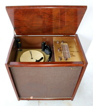 Magnavox 272H Mono Tube Amp Radio Turntable 1957 Mahogany Console + Spar... - $399.99