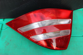 2000-2006 MERCEDES W220 S500 S430 REAR RIGHT PASSENGER TAIL LIGHT V1423 - $188.60