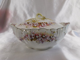 Staffordshire Floral Covered Gravy Boat # 23398 - £46.71 GBP