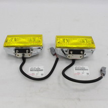 Toyota Land Cruiser 70 Series Yellow Fog Lights Lamps LH RH OEM 81210-60... - $225.19