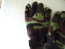 &quot; NWT &quot; Kentucky Tactical Supply Camo Gloves &quot; GREAT GIFT ITEM &quot; - £9.72 GBP