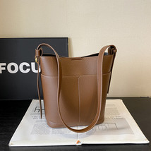 Large Capacity Authentic Leather Tactile Feel Underarm Bag Bucket Bag 2023 Autum - £39.54 GBP