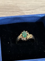 Beautiful 1/2 Ct Oval Emerald 6 Diamond 10 K Yellow Gold Sz 5.75 Cocktai... - $6,043.28 MXN