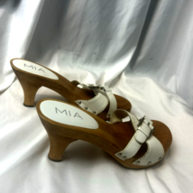 Vintage MIA Wooden Heel Sandals White Leather Buckle Slip-On Slides 2000s  - $463.57 MXN